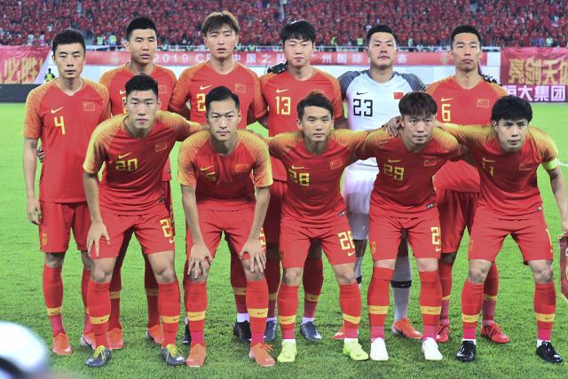 电竞世界杯官方确认：T1将BLG、TES、TL的战队秘钥放进奖杯