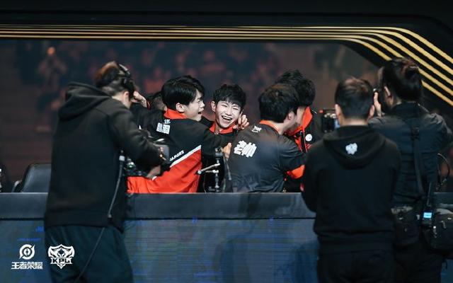 Faker：英雄联盟排位演员太多，LOL有可能要因此完蛋
