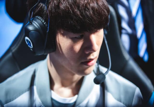 每个人都在努力！Aiming Kuchi在对线Tianbengnan， Hanwha Life Esports 压制所有线路赢得第四场比赛