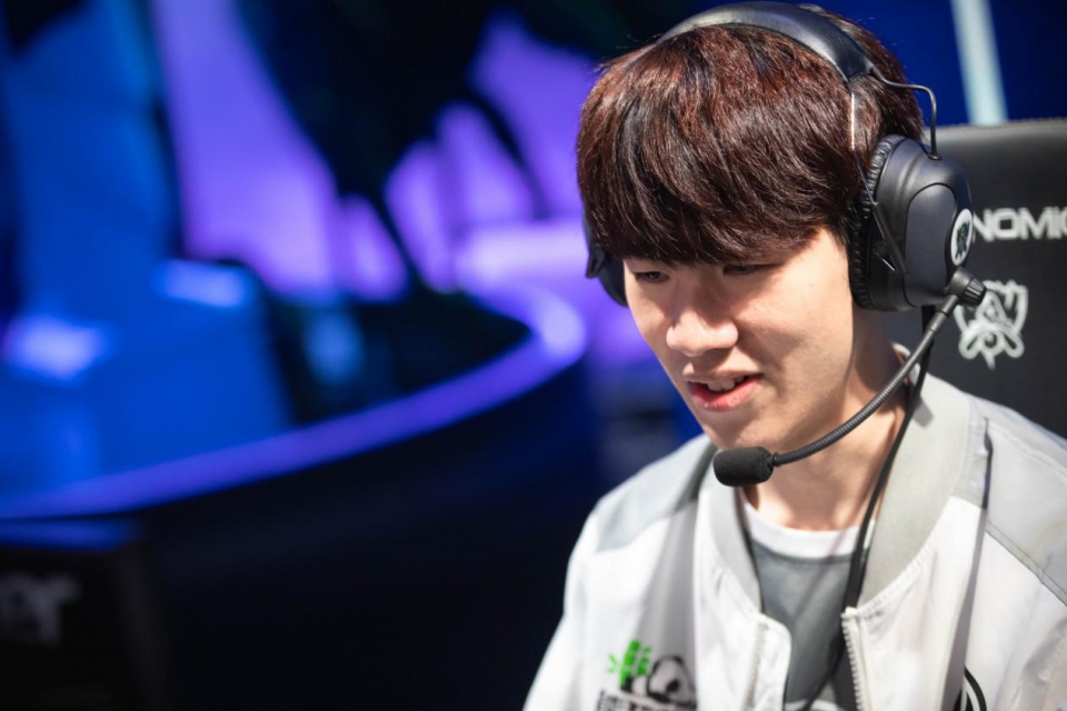 LPL 明天的首发阵容：Inb将面对Yuanshen！ Leave 将在SOLO比赛中面对 JiaQi