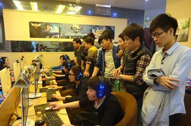 LPL今日首发名单：Knight 大战Rookie JackeyLove对战Photic